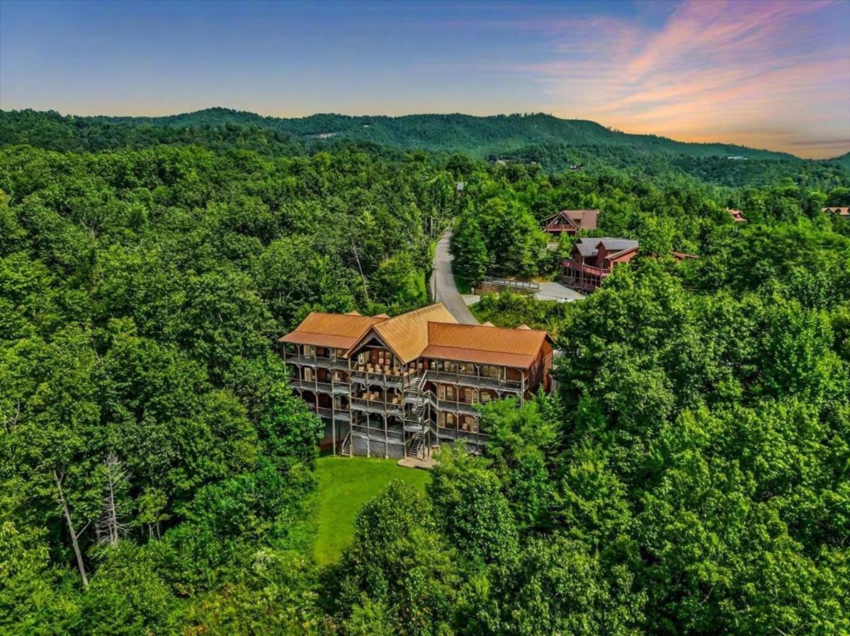 Gatlinburg Mansion Cabin Pittman Center المظهر الخارجي الصورة